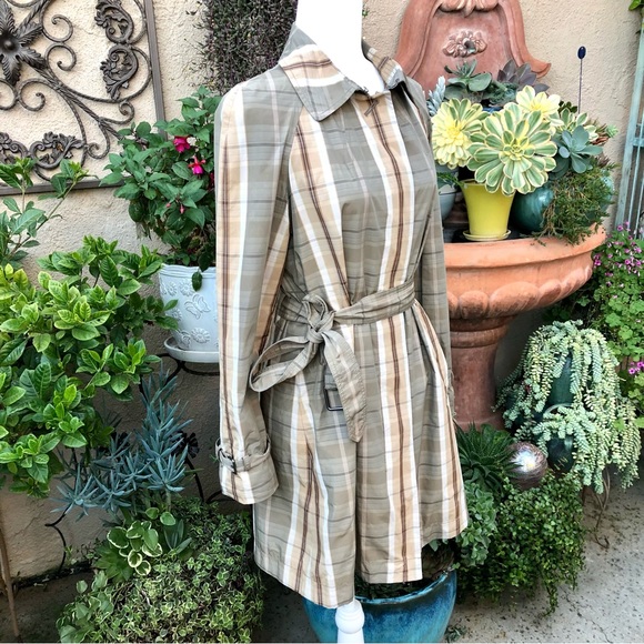 Banana Republic Jackets & Blazers - Banana Republic Plaid Belted Trench Coat